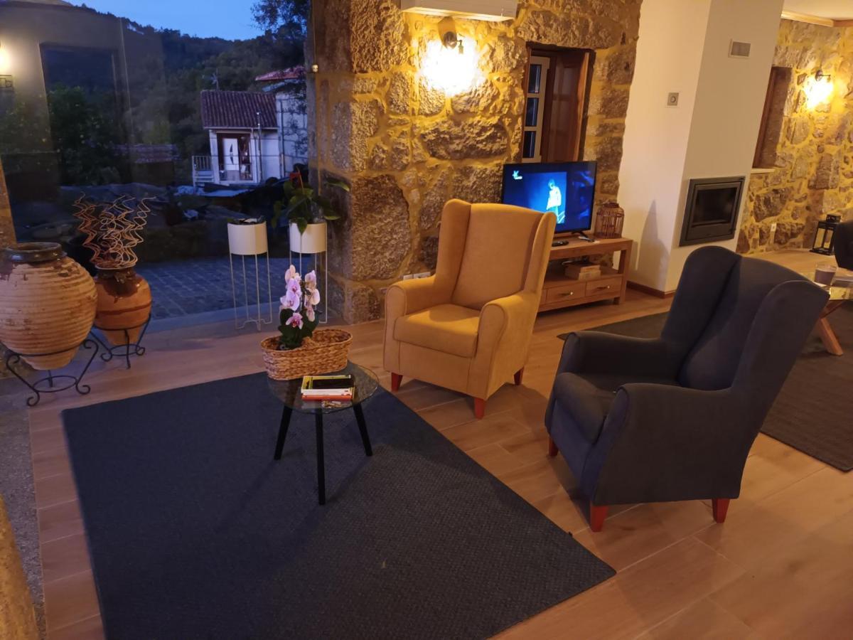 Casa De Ferrapilhe Βίλα Paranhos  Εξωτερικό φωτογραφία